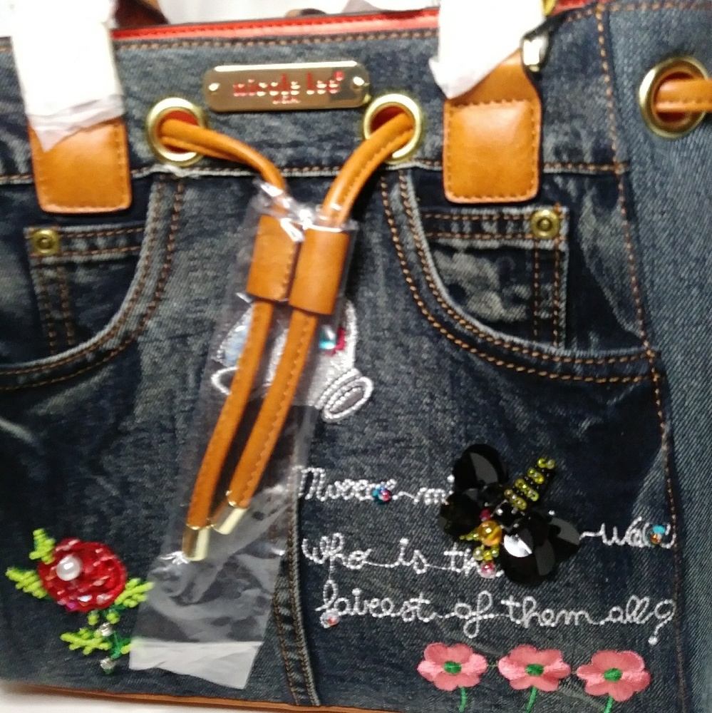 Bucket bag